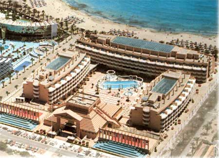  Mare Nostrum Resort.    