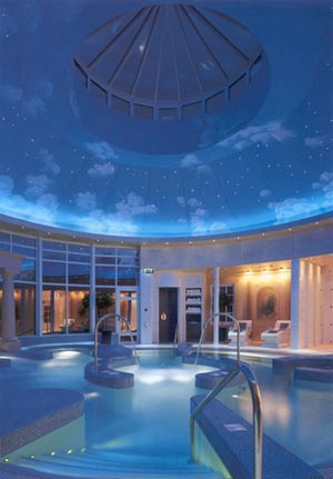  Chewton Glen, SPA .    