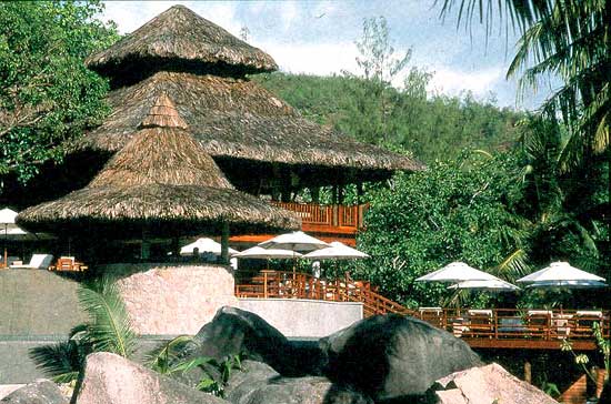    (Lemuria Resort).    .