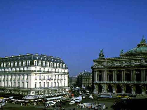  Grand Hotel Intercontinental.    